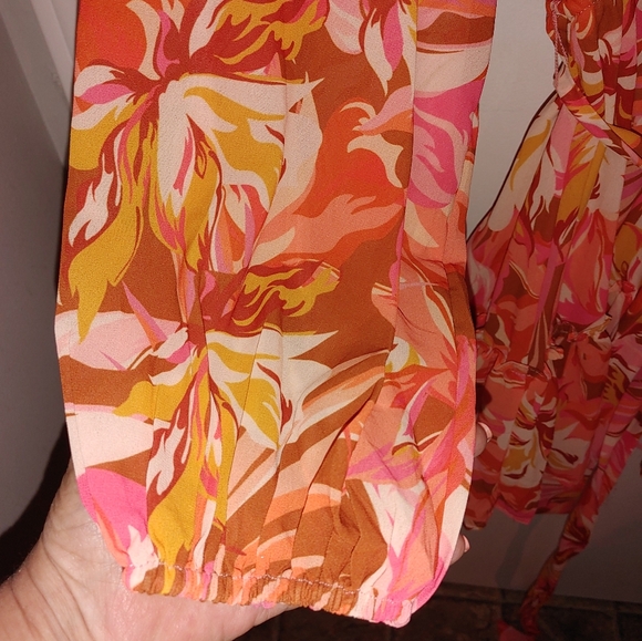 Flying Tomato Ruffle Bottom Dress Sz.L NWT - Picture 6 of 9